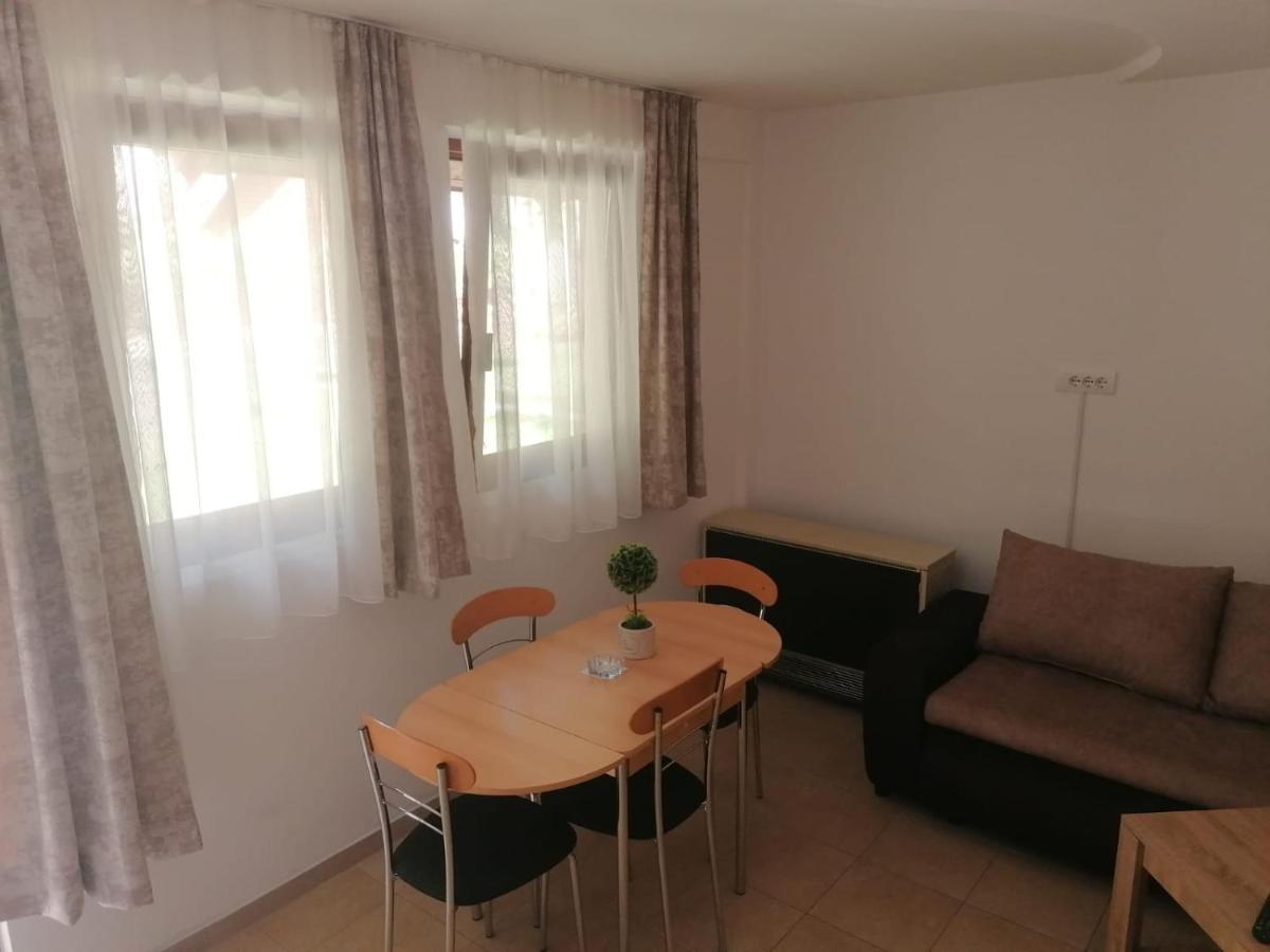 Vikendica Matovic Ovcar Banja Apartment ภายนอก รูปภาพ